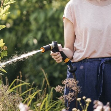 Fiskars nastavitelná zavlažovací sprcha FiberComp 1067193